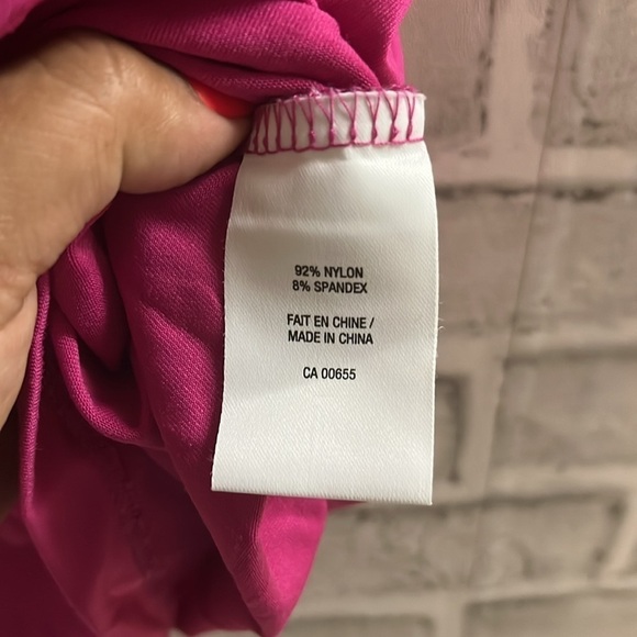 4/$20 Reitman‘s hot pink medium tank top/camisole - Picture 6 of 6